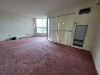 #923 - 7825 Bayview Ave