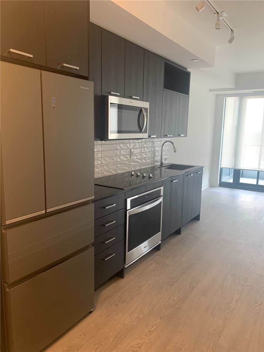 1205 120 Eagle Rock Way, Maple Leased, N5746999 Condos.ca