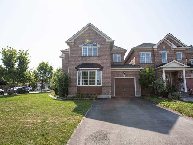 2 Silverdart Cres