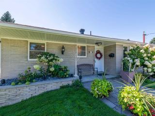 372 Lynett Cres