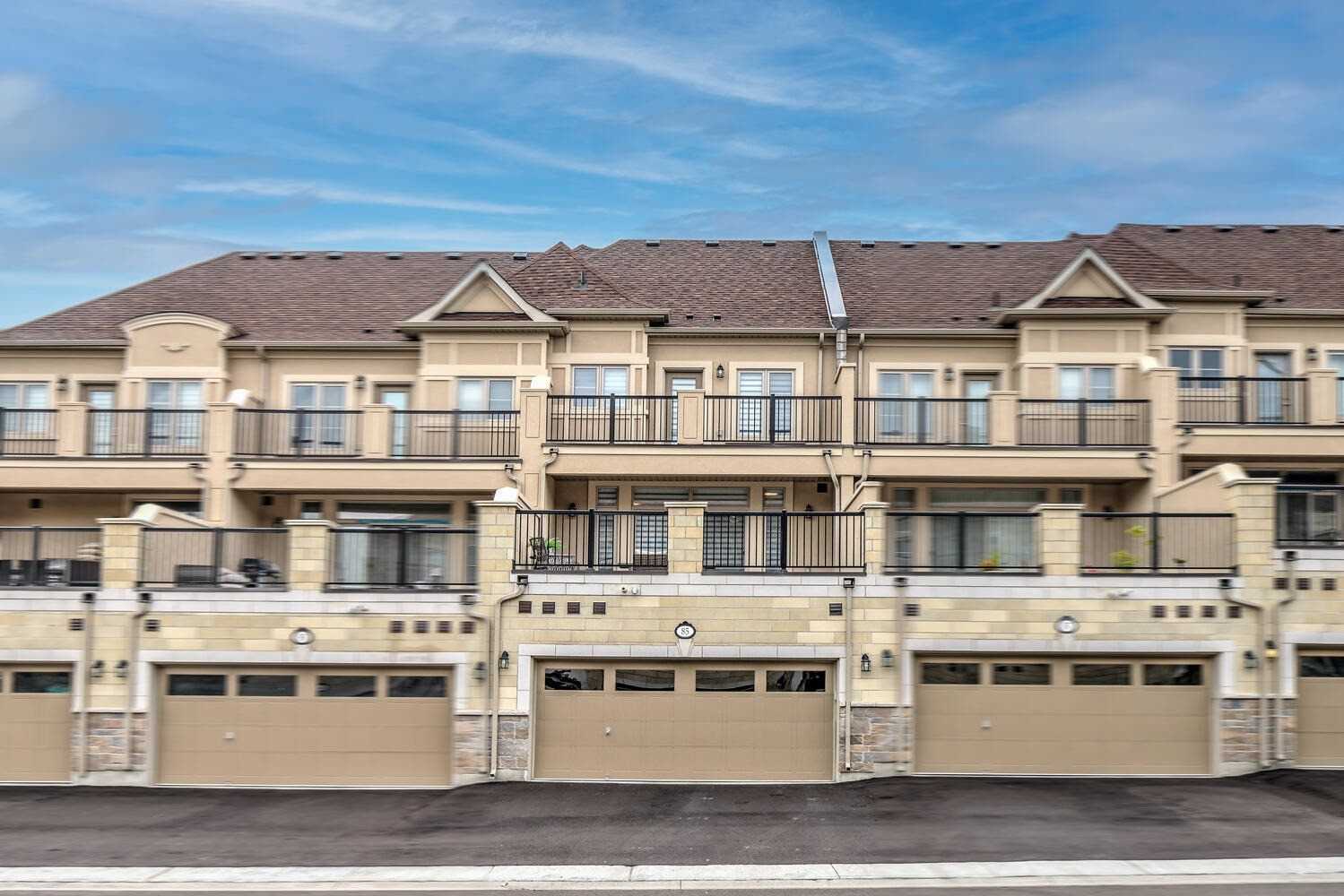 85 Grand Trunk Ave, Vaughan Terminated, N5787768 Condos.ca