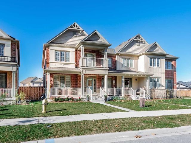 97 Sharonview Cres