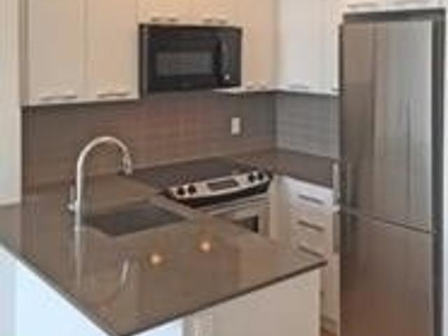 1120 - 9471 Yonge St