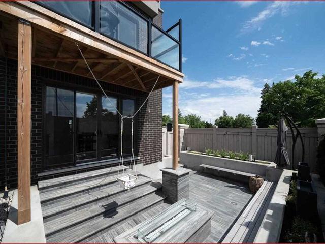 105 Glenngarry Cres