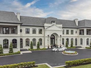 16 Sirona's Lane