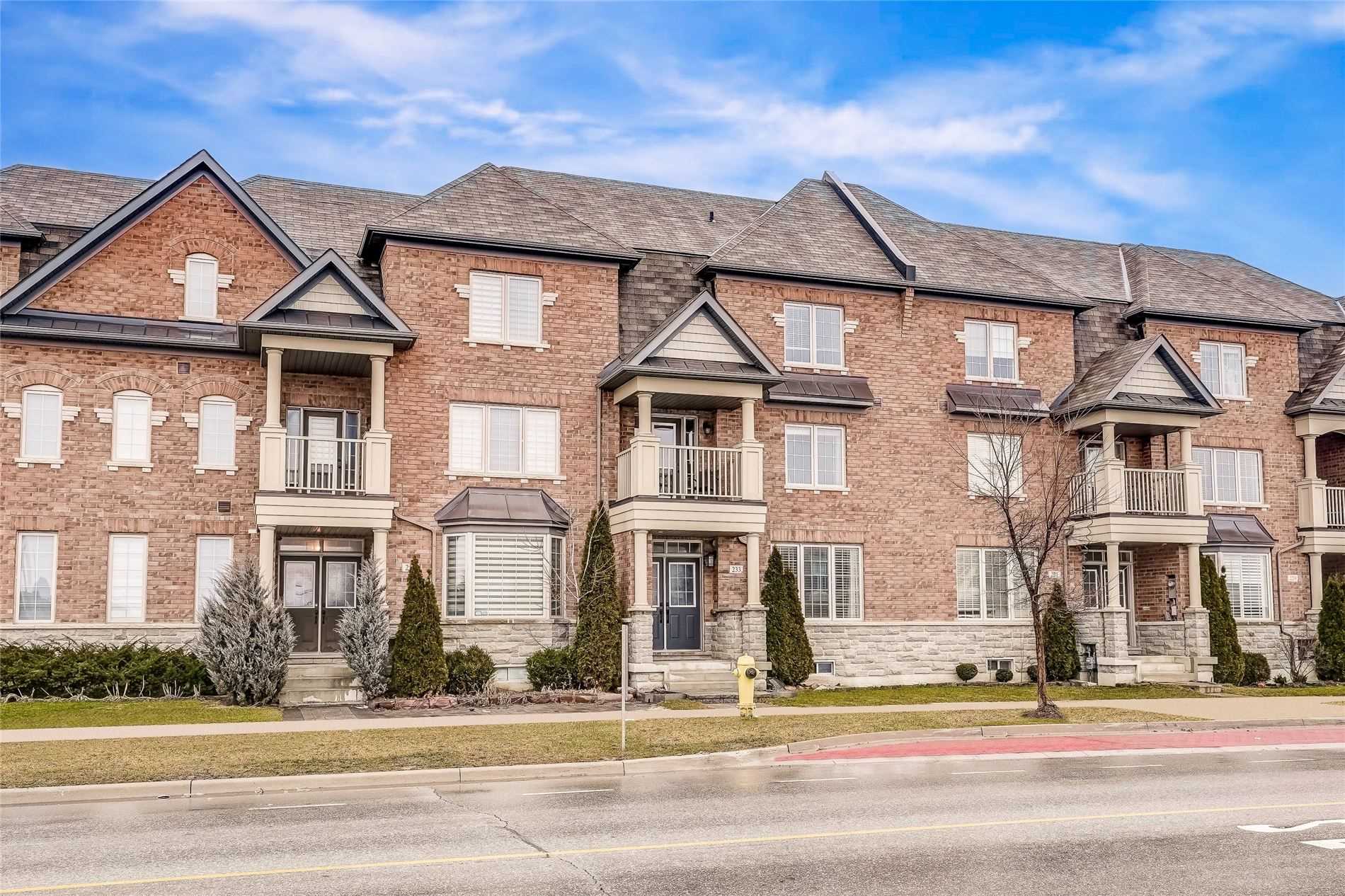 233 Barons St, Kleinburg Sold, N5977713 Condos.ca