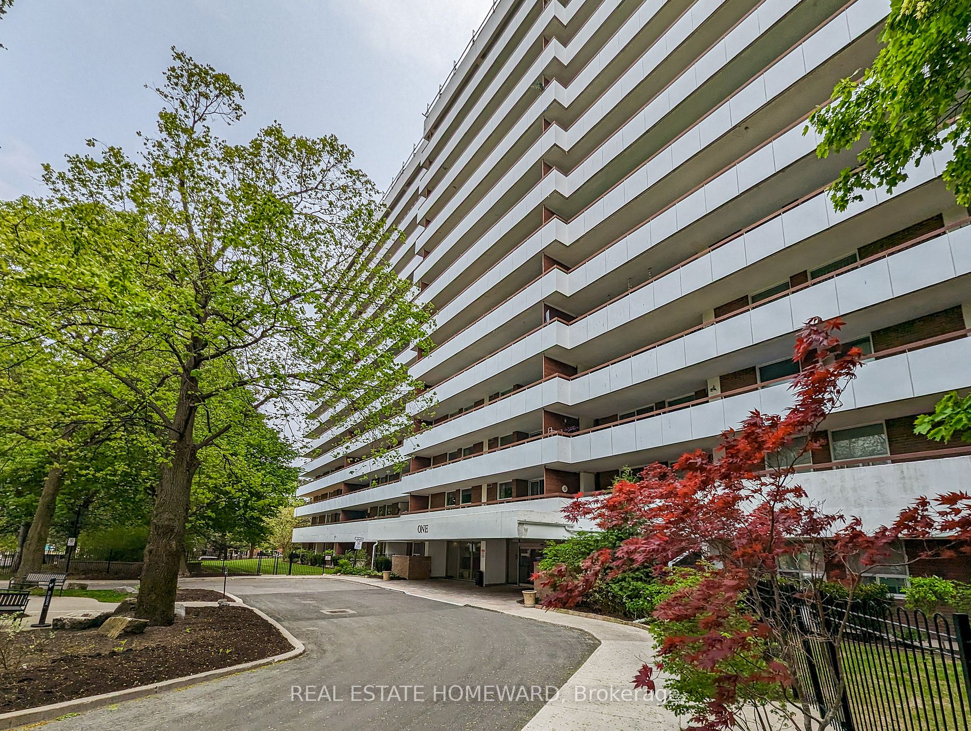 207 1 Royal Orchard Blvd, Thornhill Sold, N6025132 Condos.ca