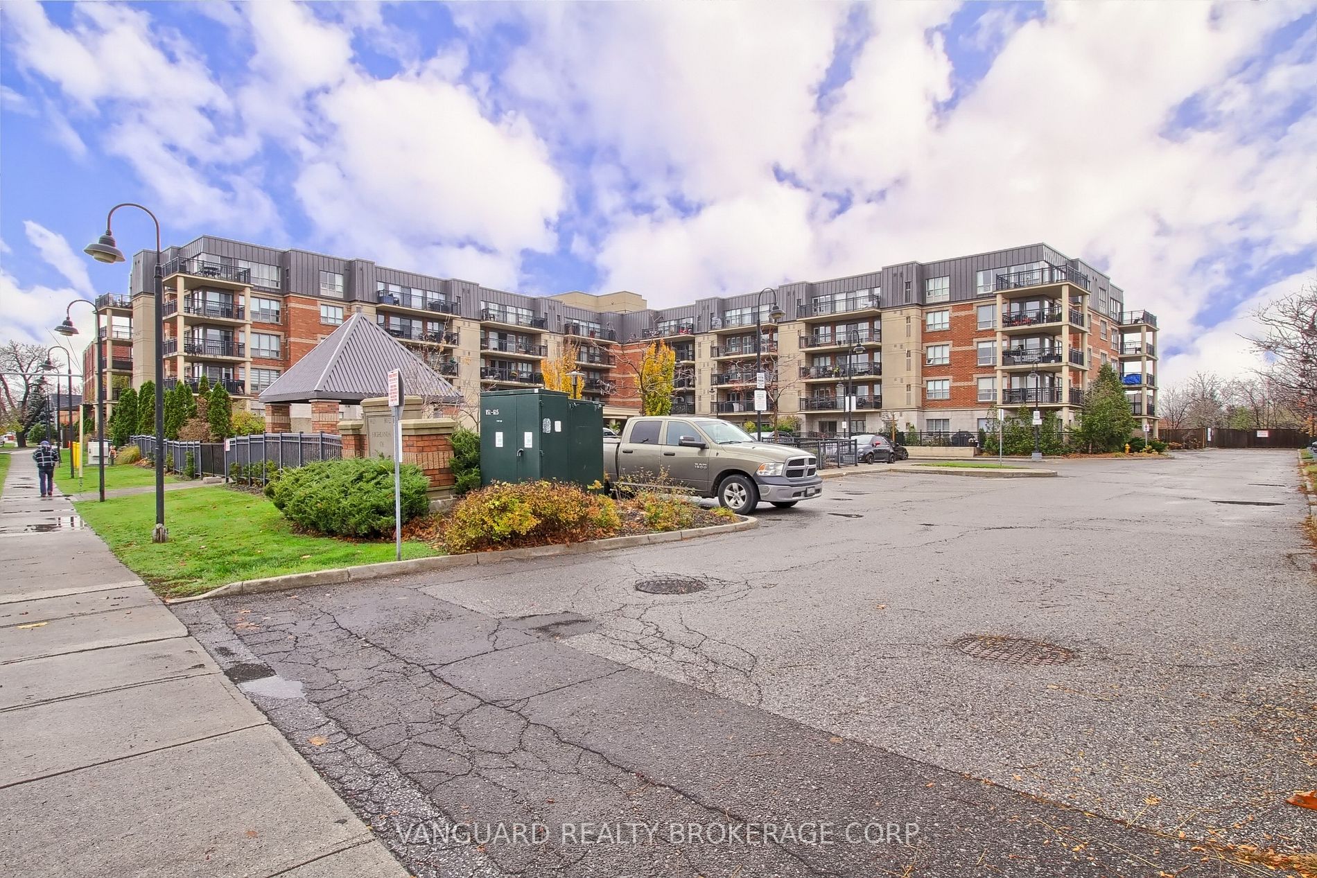 513 8026 Kipling Ave W, Woodbridge For Sale 659,000 Property.ca