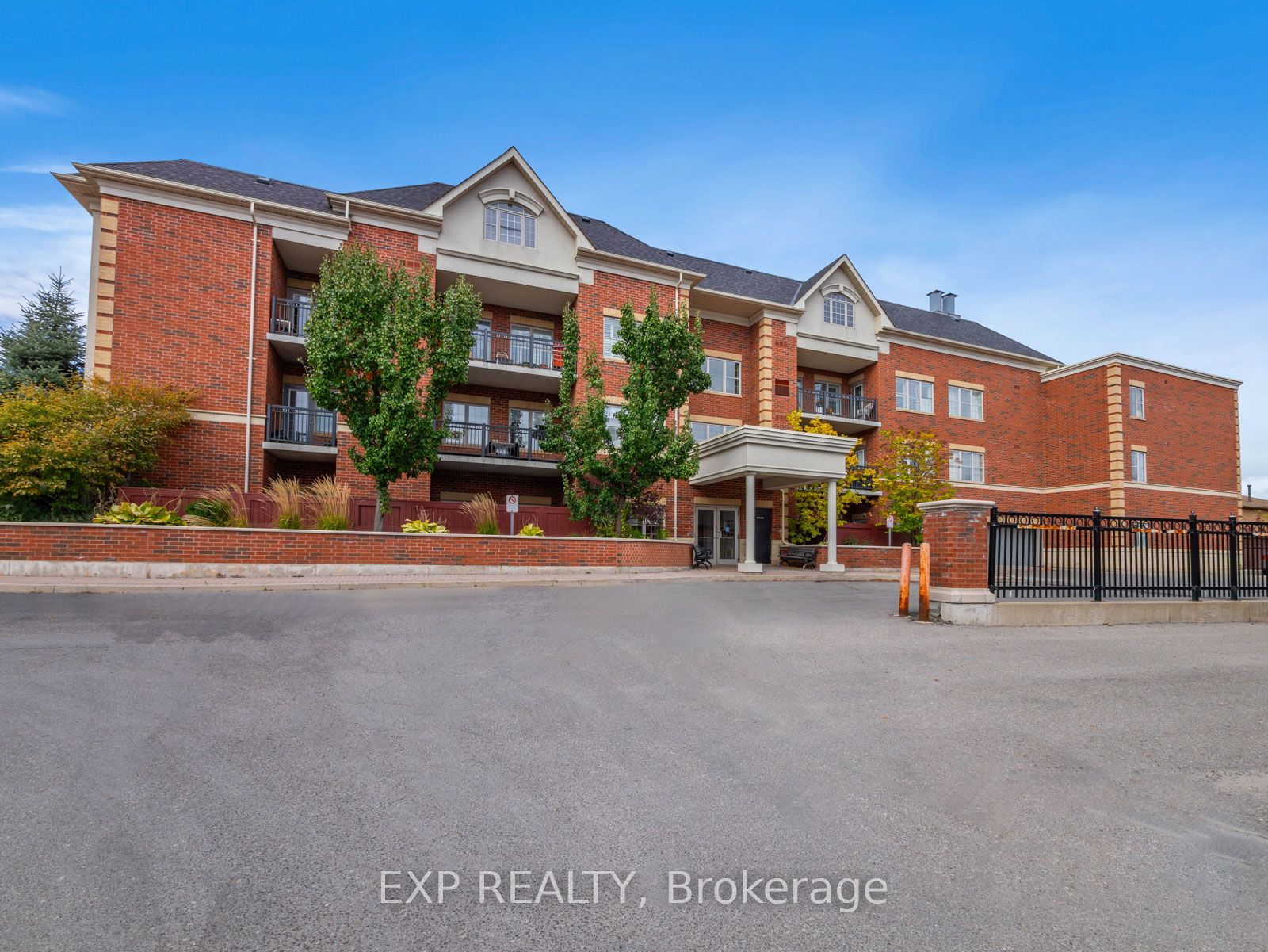 106 - 9973 Keele St, Maple | Sold, N8094654 | Condos.ca