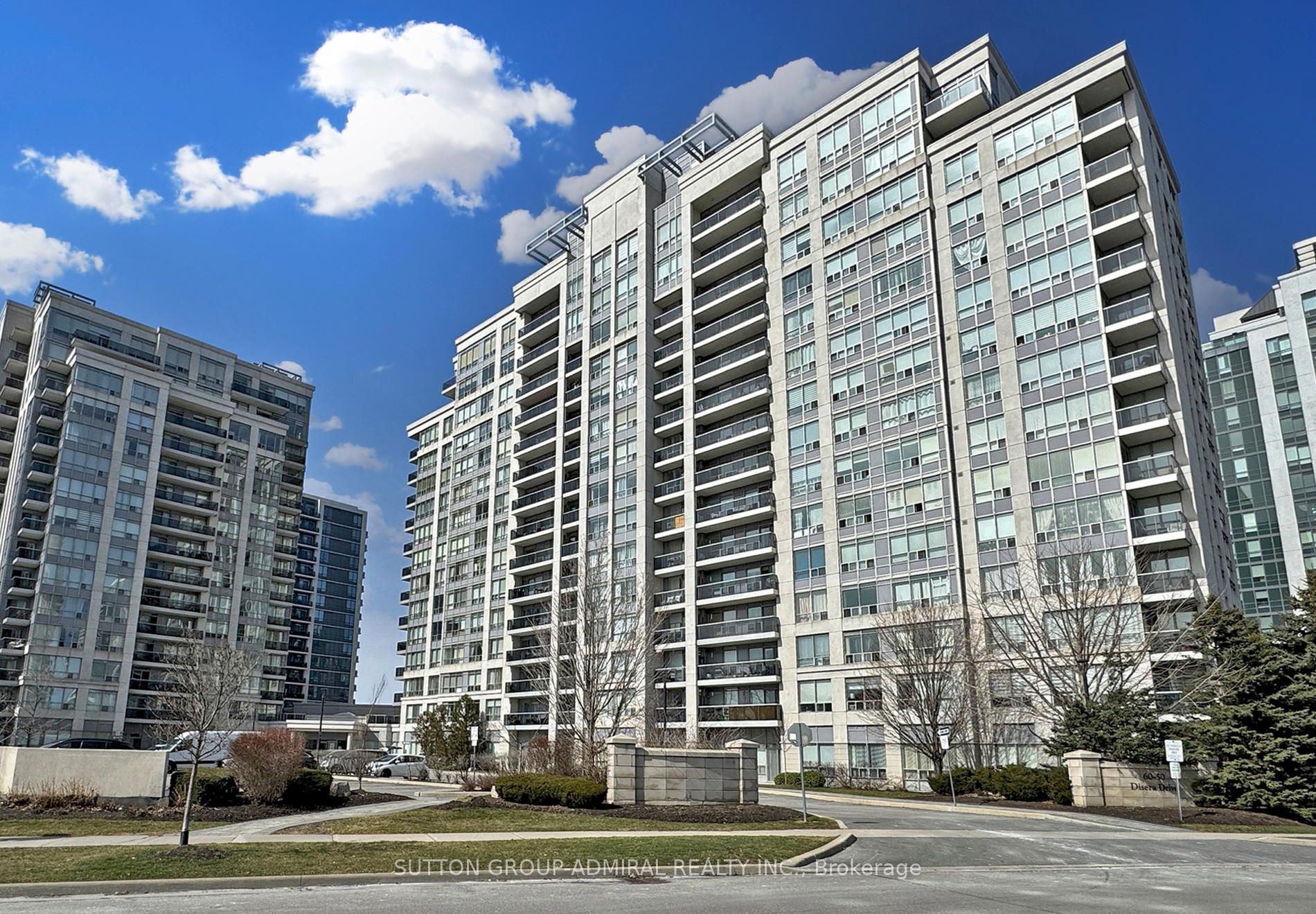 1209 60 Disera Dr, Thornhill Sold, N8140388 Condos.ca