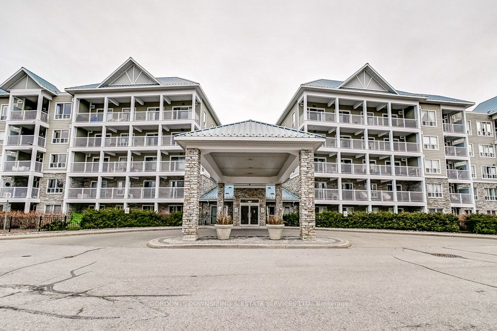 414 900 Bogart Mill Tr, Newmarket Sold, N8160954 Condos.ca