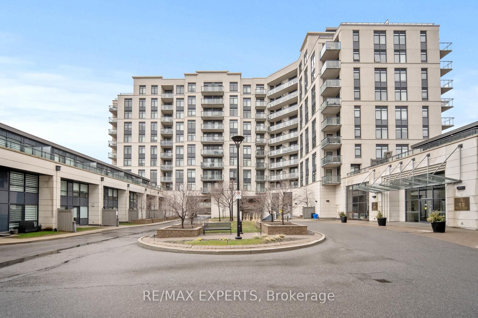717 24 Woodstream Blvd, Woodbridge Sold, N8206866 Condos.ca