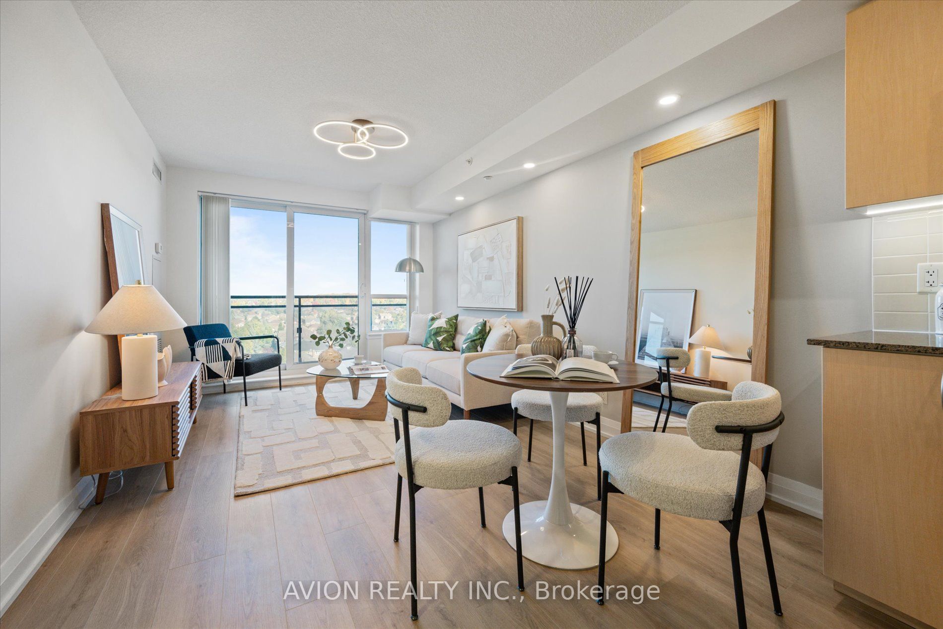 923 376 Highway 7 E, Richmond Hill For Sale 578,900 Condos.ca