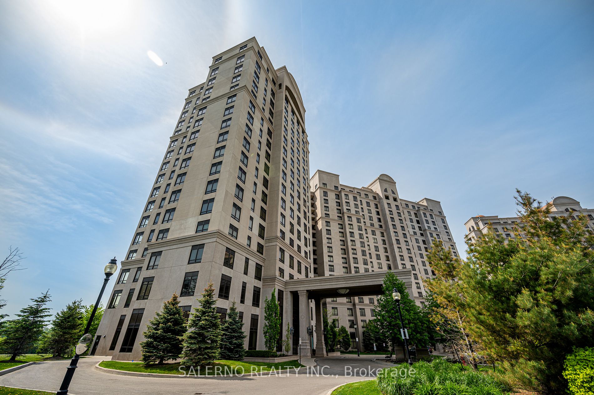 915 9255 Jane St, Maple For Sale 549,999 Condos.ca