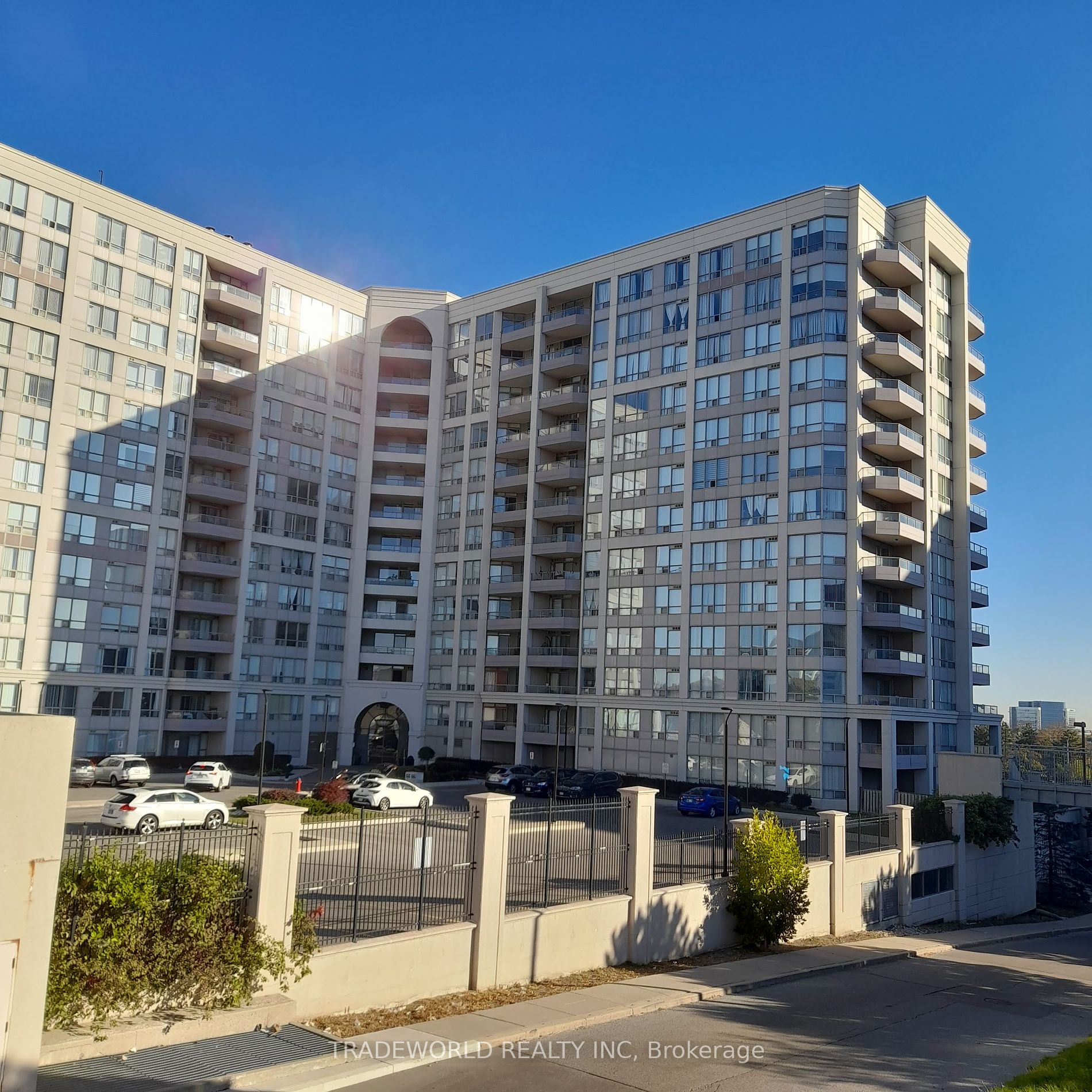 815 9017 Leslie St, Richmond Hill For Rent 2,250 Condos.ca
