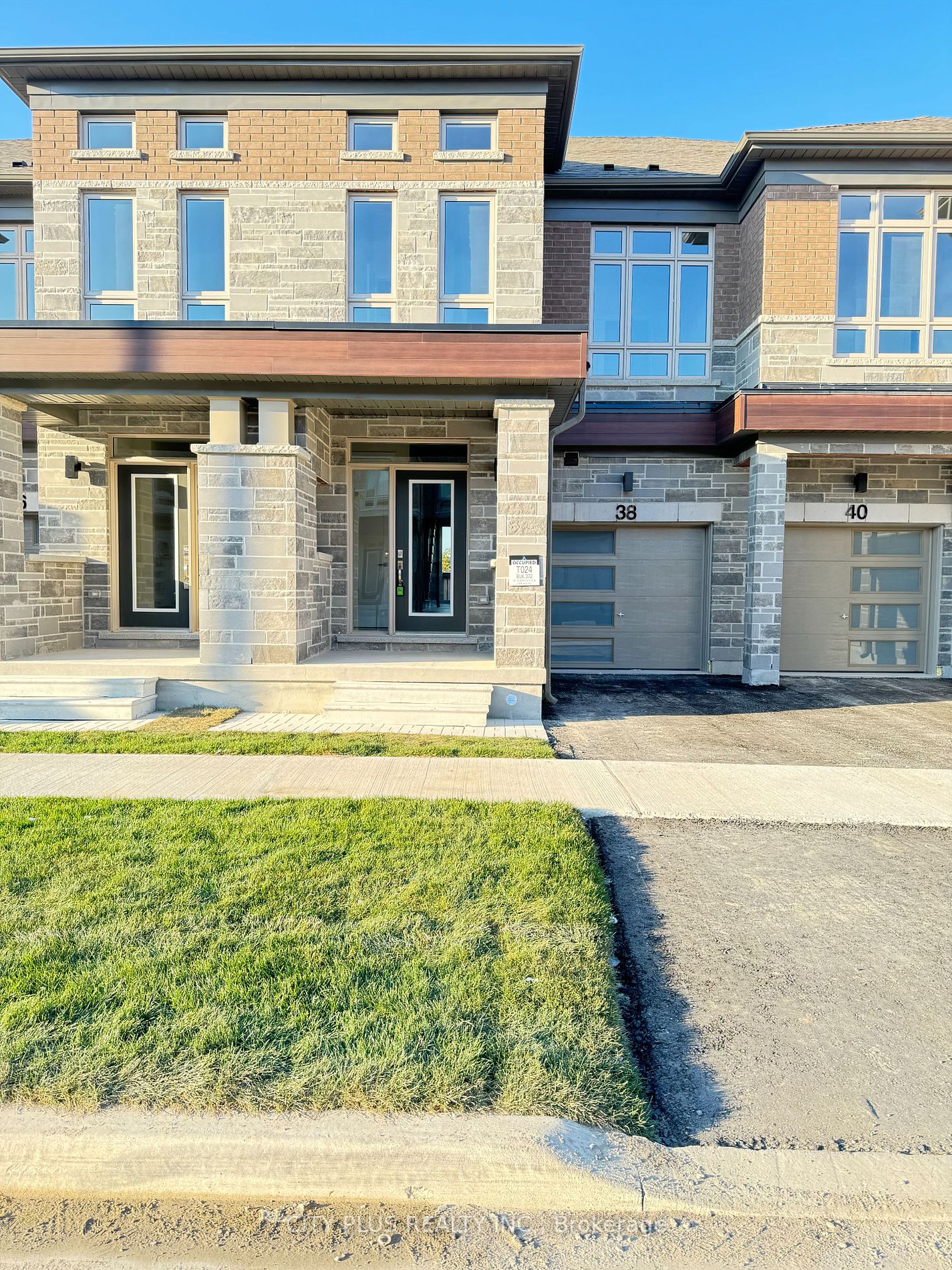 38 Schmeltzer Cres, Richmond Hill For Rent 3,680 Condos.ca