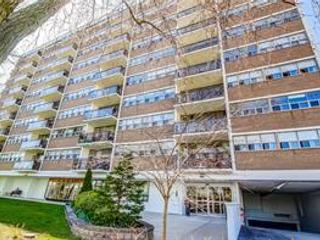 310 - 212 Kerr St