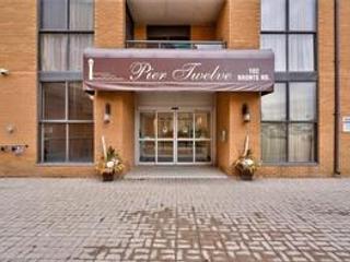 404 - 102 Bronte Rd