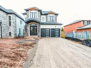 175 Burloak Dr W