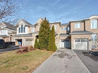 3391 Hayhurst Cres