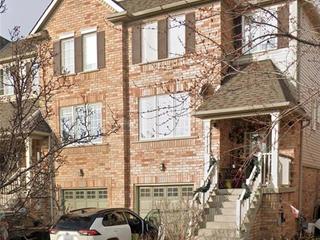 1215 Chapman Cres