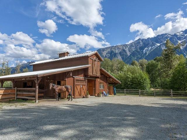 7334 CLOVER ROAD