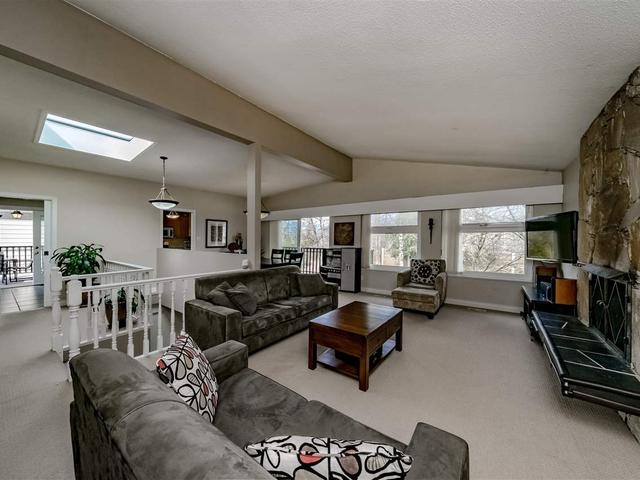 7972 LAKEFIELD DRIVE