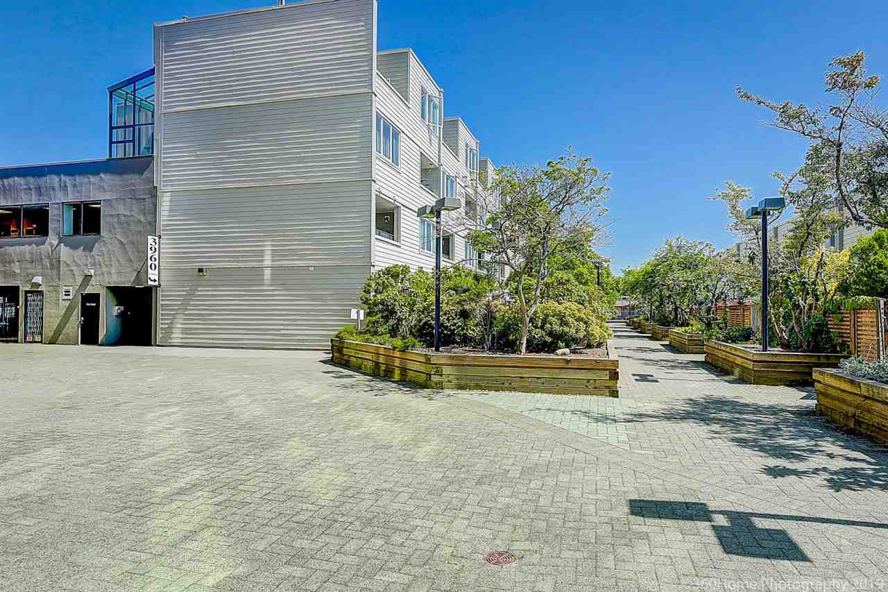 302 3960 HASTINGS STREET, Burnaby Terminated, R2464852 Condos.ca