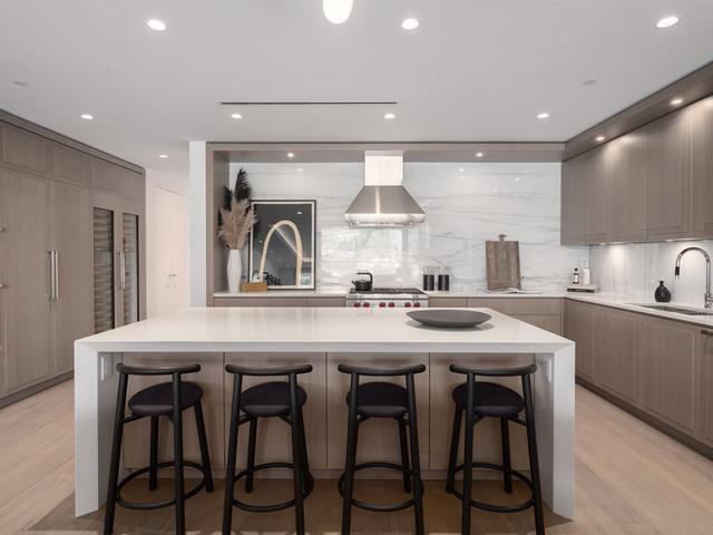603 - 2289 BELLEVUE AVENUE