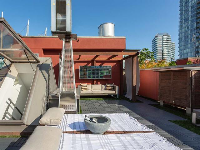 PH1 - 869 BEATTY STREET