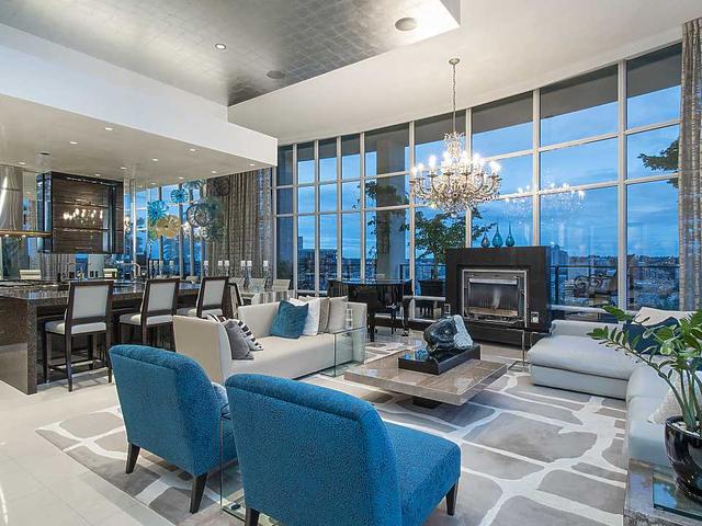 3601 - 583 BEACH CRESCENT