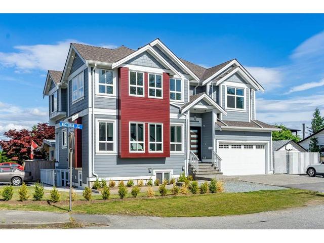 2742 VICTORIA STREET