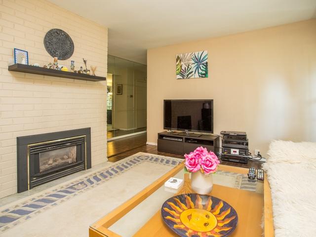 6242 KITCHENER STREET