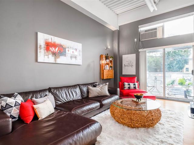 U9 - 238 E 10TH AVENUE