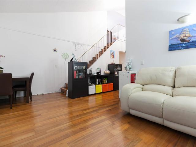 303 - 423 AGNES STREET