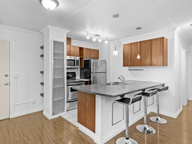 343 - 204 WESTHILL PLACE