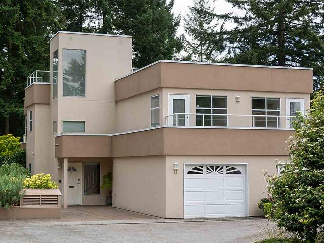 11 - 2425 EDGEMONT BOULEVARD