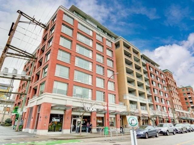 317 - 221 UNION STREET
