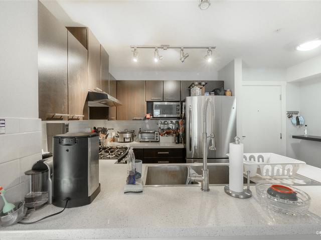 205 - 9319 UNIVERSITY CRESCENT