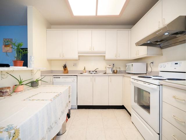 211 - 7840 MOFFATT ROAD