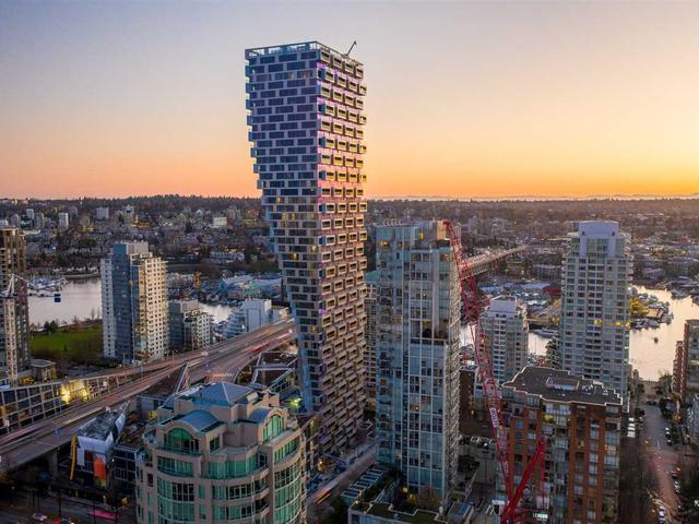 5505 - 1480 HOWE STREET