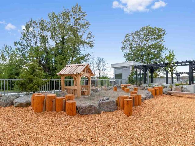 4006 - 1888 GILMORE AVENUE