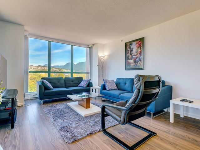 1701 - 3071 GLEN DRIVE