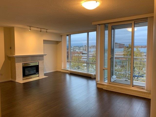 506 - 688 FAIRCHILD ROAD