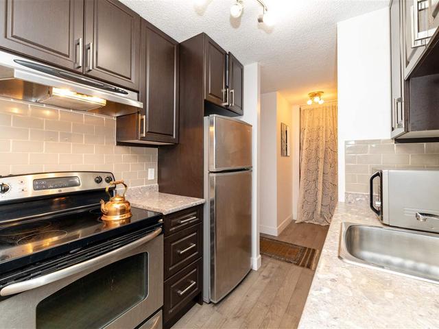 812 - 2012 FULLERTON AVENUE