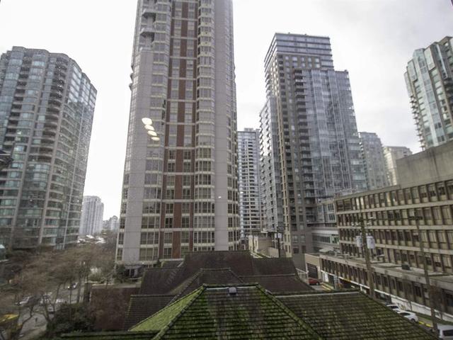 406 - 819 HAMILTON STREET