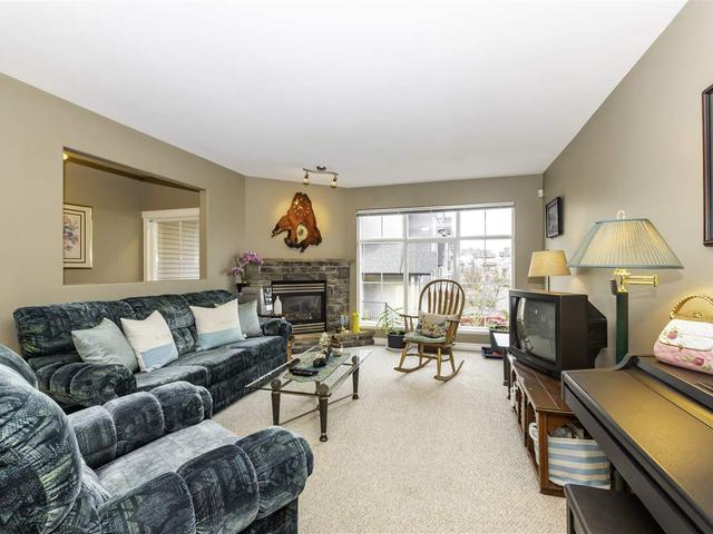 32 - 8881 WALTERS STREET