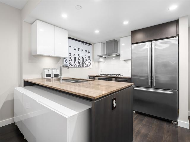 915 - 1618 QUEBEC STREET