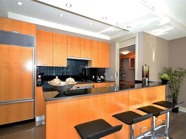 2306 - 1077 W CORDOVA STREET