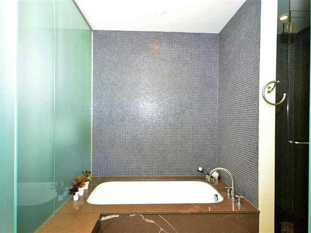 2306 - 1077 W CORDOVA STREET